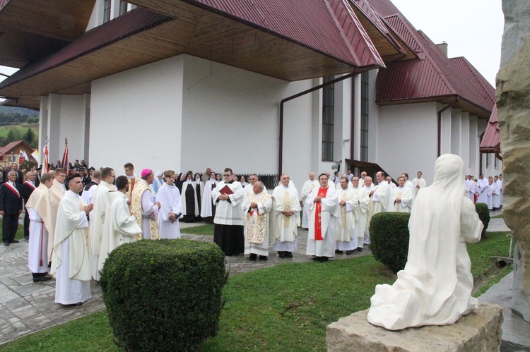 Konsekracja kościoła w Przysietnicy