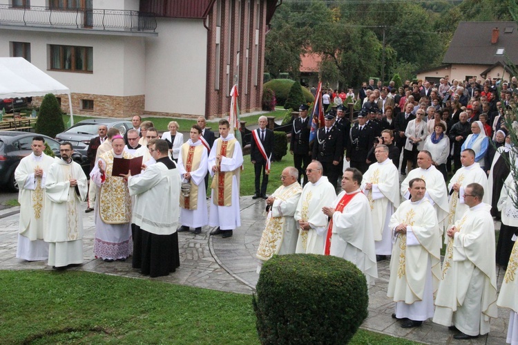 Konsekracja kościoła w Przysietnicy