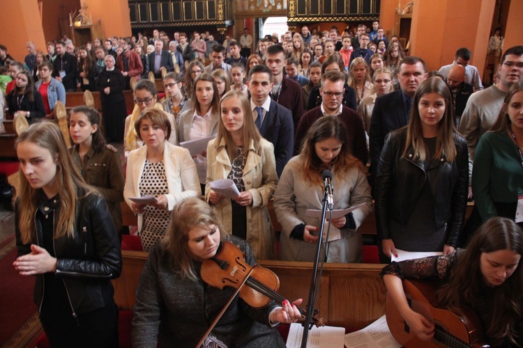 Msza św. na zakończenie Synodu Młodych w Zielonej Górze