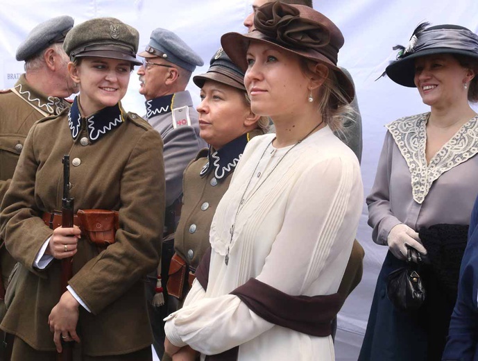 Piknik patriotyczny na Rynku Głównym w Krakowie