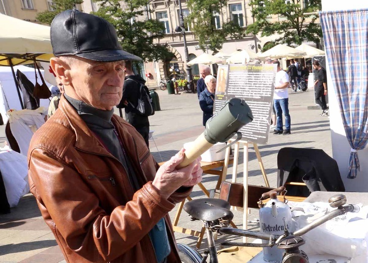 Piknik patriotyczny na Rynku Głównym w Krakowie