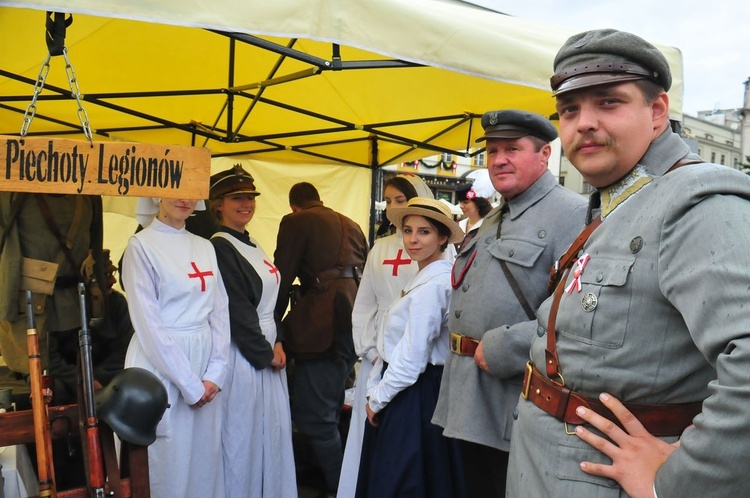 Piknik patriotyczny na Rynku Głównym w Krakowie cz. 2