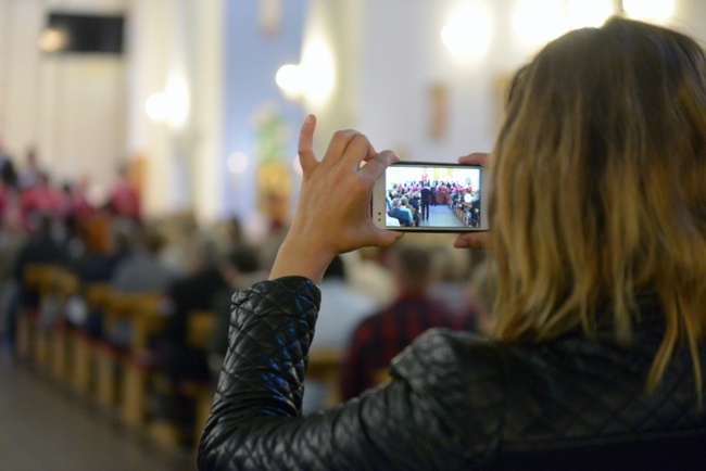 Koncert Chóru Mariańskiego w Orońsku