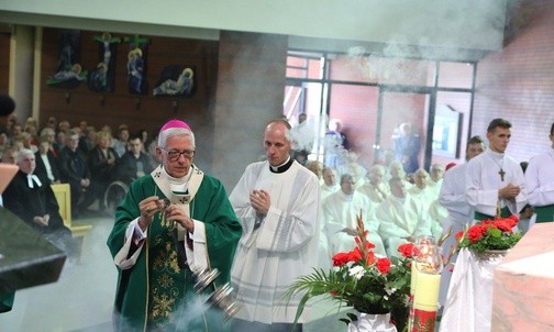 Uroczystej mszy św. przewodniczył abp Wiktor Skworc