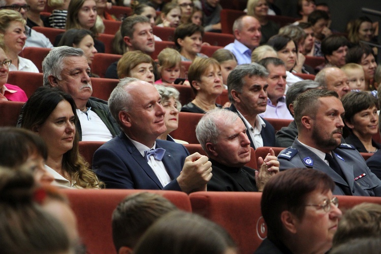 O. Jerzy Chrzanowski CP Honorowym Obywatelem Rawy Mazowieckiej - sesja RM