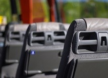 Zderzenie autobusu szkolnego z ciężarówką