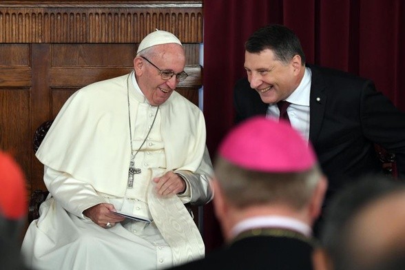 Papież Franciszek z prezydentem Łotwy, Raimondsem Vejonisem