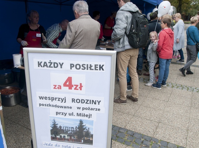 Z pomocą sąsiadom