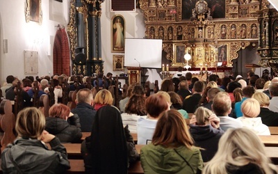 Modlitwa za kapłanów w Żukowie