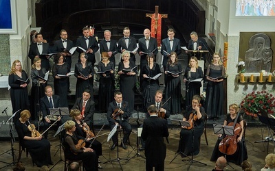 Camerata Lubelska koncertuje w wielu kościołach Lubelszczyzny