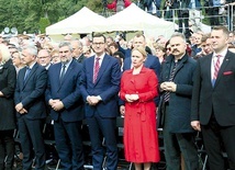 ►	Podczas uroczystości w Wąwolnicy premier Mateusz Morawiecki dziękował rolnikom za ich pracę.