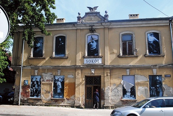 ▲	Najwcześniej remontowany będzie budynek „Sokoła”.