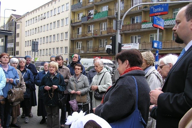 Koronka na ulicach Warszawy