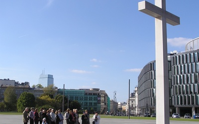 Koronka na ulicach Warszawy