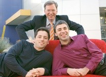 Szef Google w latach 2001–2011 Eric Schmidt (u góry) oraz jego twórcy, Siergiej Brin (z lewej)  i Larry Page.