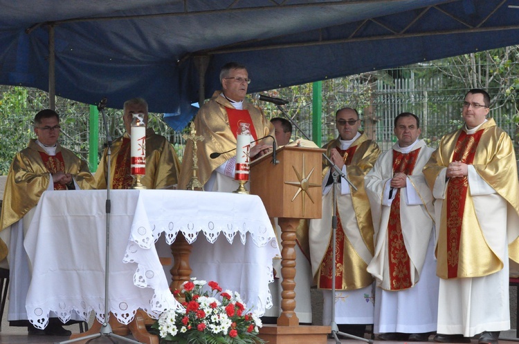 Szkoła Żołnierzy Niezłomnych w Bączej-Kuninie