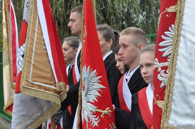 Szkoła Żołnierzy Niezłomnych w Bączej-Kuninie
