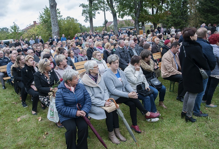 Pogrzeb ks. Jana Guzowskiego cz. 1