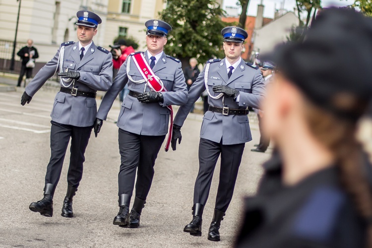 Sztandar dla policji w Ostródzie