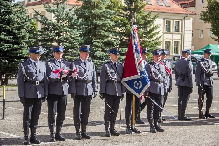 Sztandar dla policji w Ostródzie