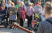 Koronka i uwielbienie Jezusa na rynku w Rybniku