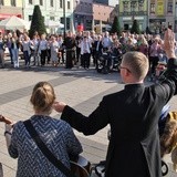 Koronka i uwielbienie Jezusa na rynku w Rybniku