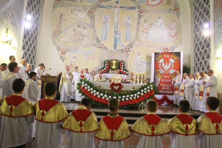 Pielgrzymka Arcybractwa Straży Honorowej NSPJ do Mikołajowic