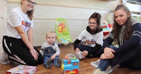Chcesz się spotkać z papieżem? Pomagaj ciekawie