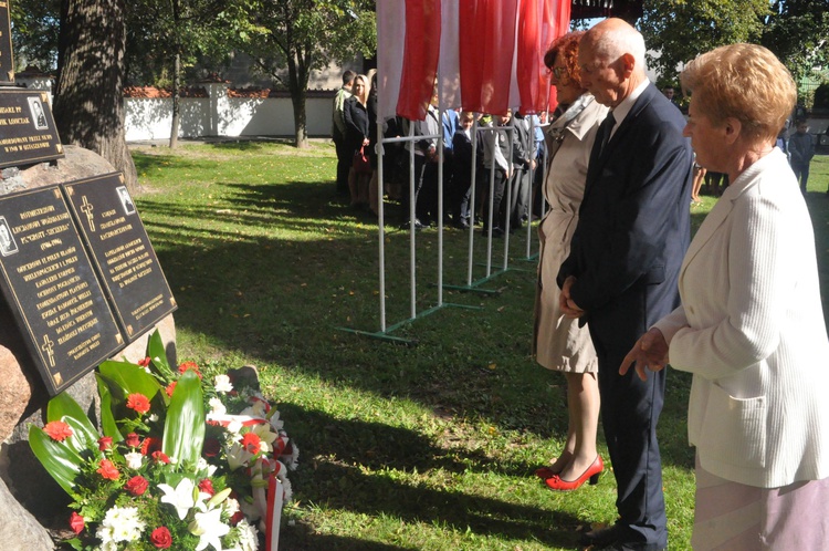 Patron szkoły w Podborzu