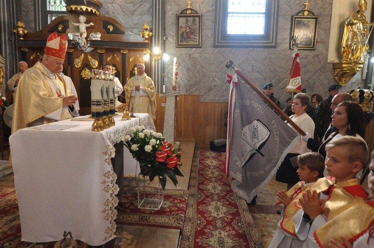 Patron szkoły w Podborzu