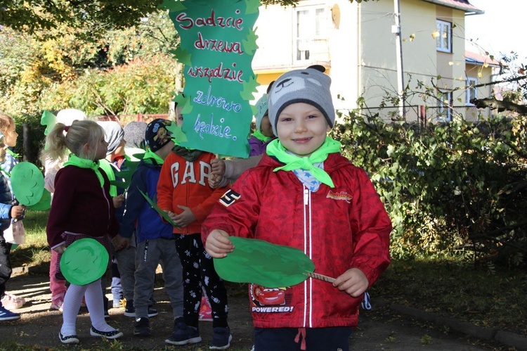 Przedszkolaki za pan brat z ekologią 