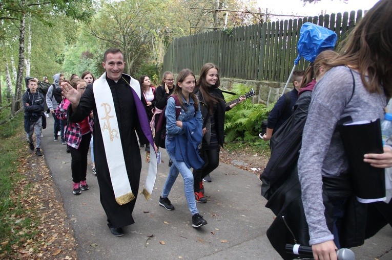 Pielgrzymka młodych z Ciężkowic na Jamną