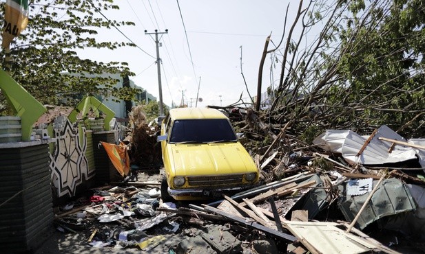 Wzrosła liczba ofiar śmiertelnych tsunami