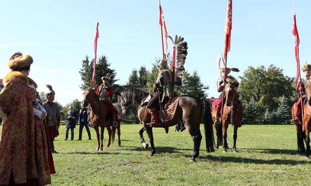 Ruszają 15. Pola Chwały