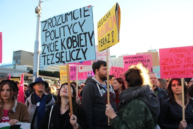 Feministki publicznie nawoływały do zabijania dzieci