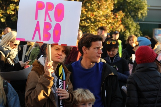 Feministki publicznie nawoływały do zabijania dzieci