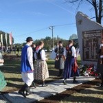 Męcina - obelisk ofiar wojen