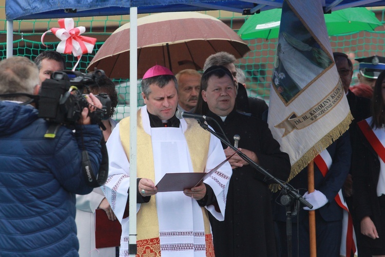 Borzęcin Dolny - nadanie imienia, otwarcie boiska