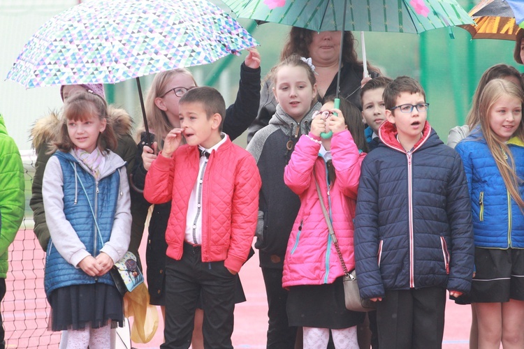 Borzęcin Dolny - nadanie imienia, otwarcie boiska