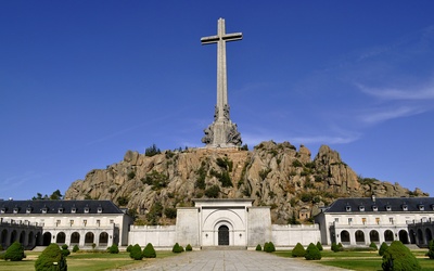 Hiszpański rząd będzie zabiegał o zgodę Watykanu na ekshumację Franco