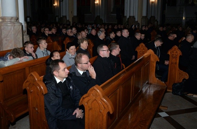 Modlitwa za synod i młodzież w Radomiu