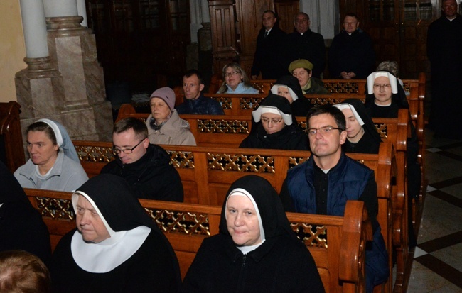 Modlitwa za synod i młodzież w Radomiu