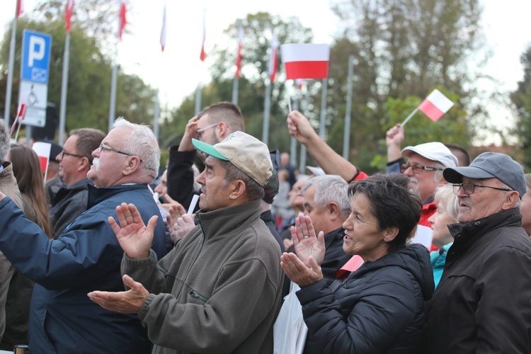 Spotkanie prezydenta Andrzeja Dudy z mieszkańcami Oświęcimia