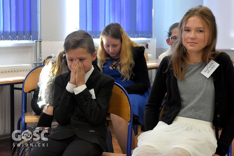 Konkurs wiedzy o historii parafii pw. Ducha Świętego w Bielawie