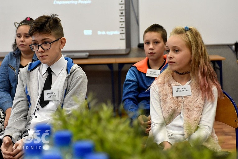 Konkurs wiedzy o historii parafii pw. Ducha Świętego w Bielawie