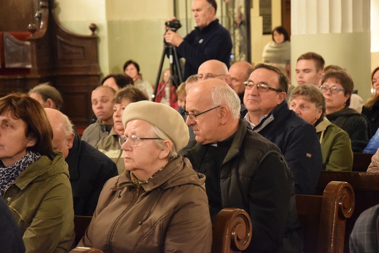 Koncert "Wolność krzyżami się mierzy" w Skierniewicach