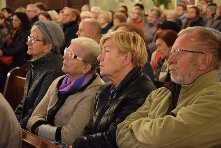 Koncert "Wolność krzyżami się mierzy" w Skierniewicach