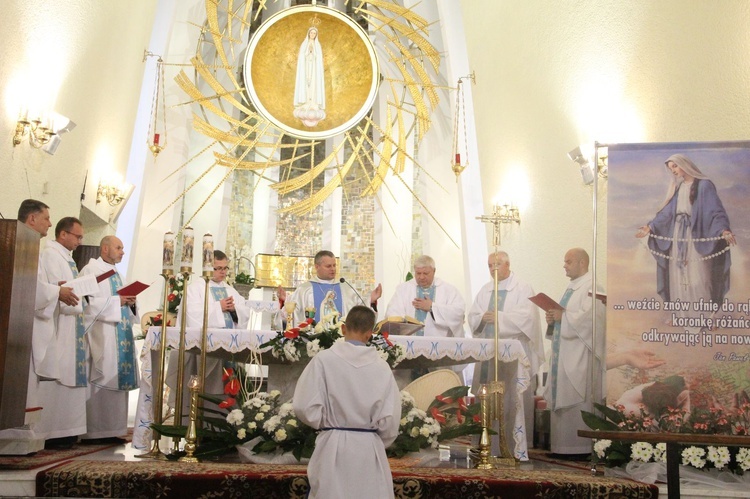 Pielgrzymka nauczycieli do tarnowskiej Fatimy