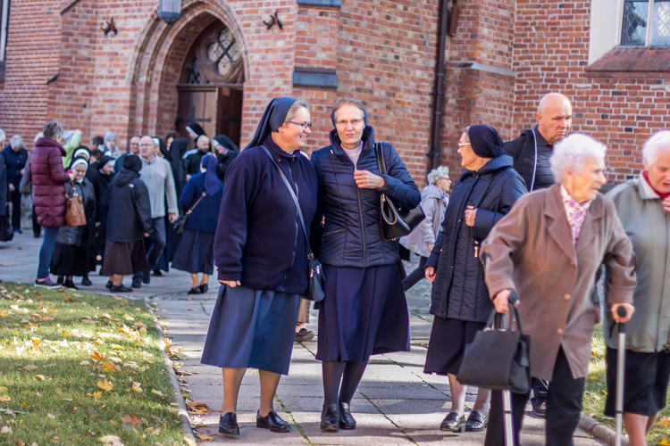 Pielgrzymka osób konsekrowanych