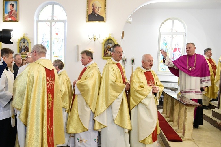 Poświęcenie kościoła pw. św. Faustyny Kowalskiej w Ostródzie